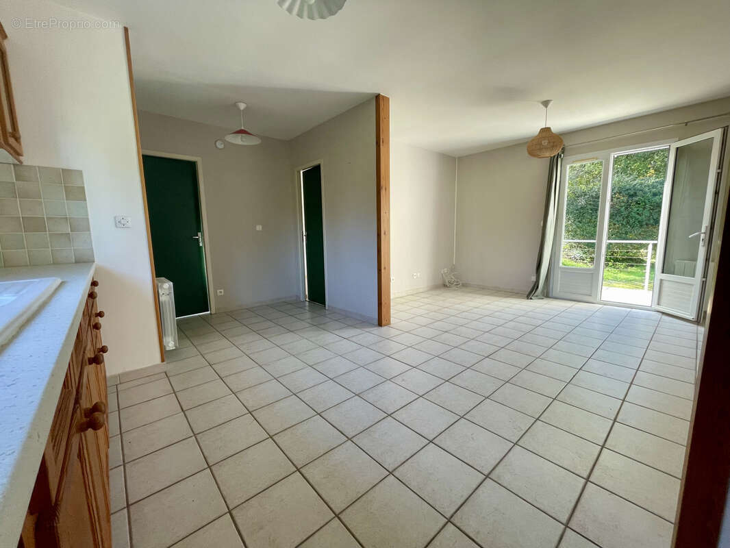 Maison à SAINT-SAVINIEN