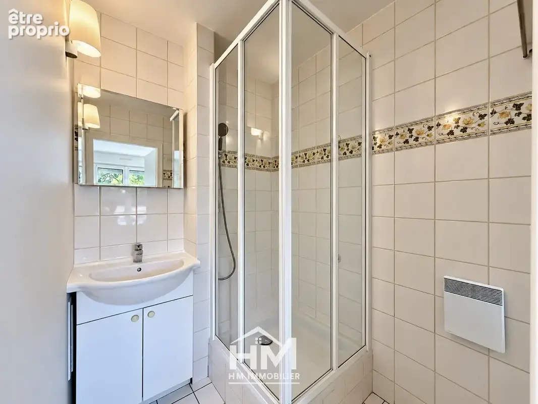 Quartier Montgolfier  Appartement deux-pièces avec deux balcons et parking - photo 12
