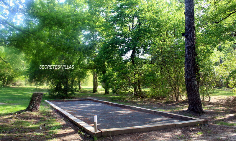 Maison à CAMBLANES-ET-MEYNAC