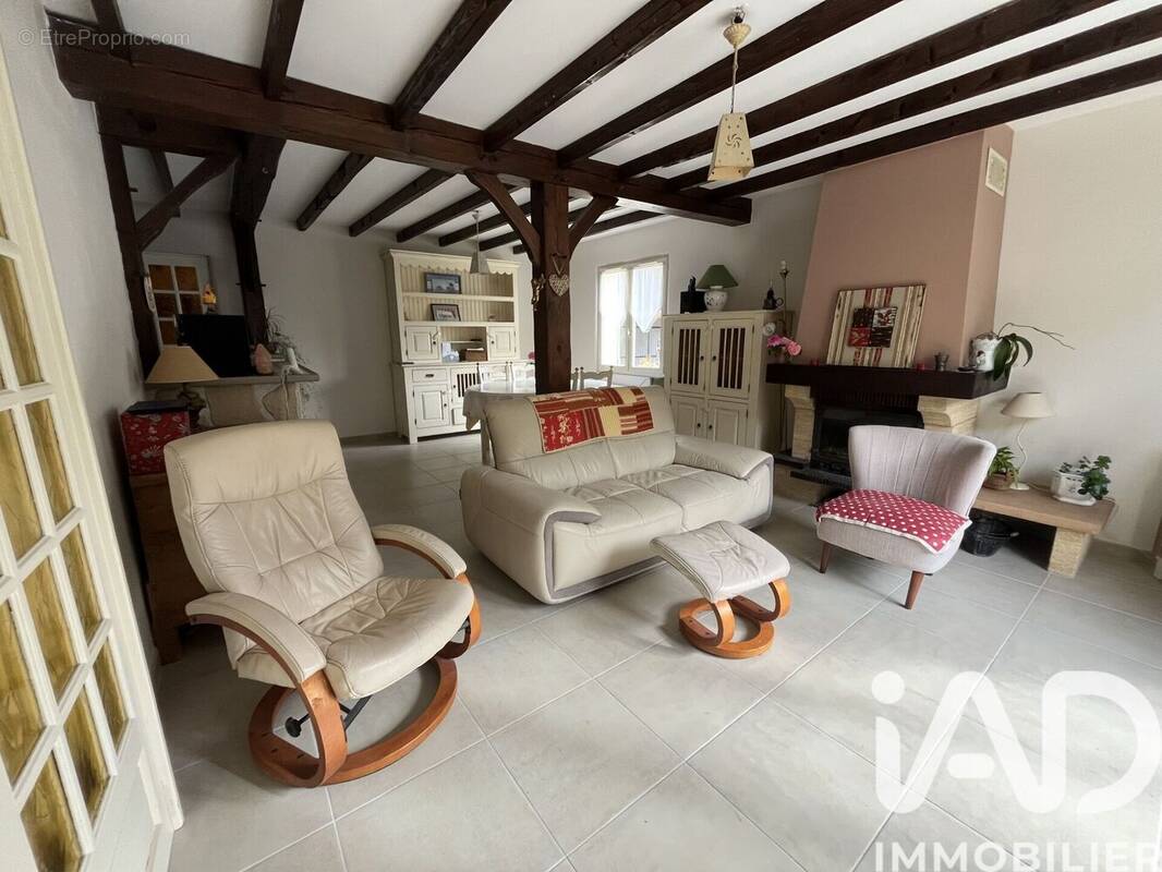 Photo 1 - Maison à ARBUS