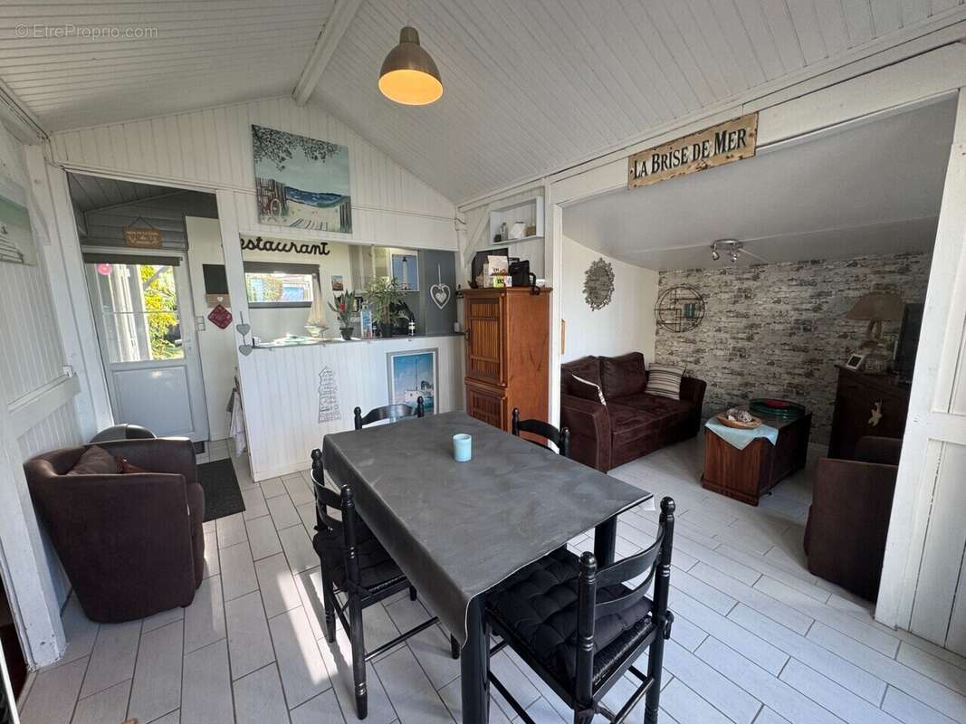 Maison à SAINT-COME-DE-FRESNE