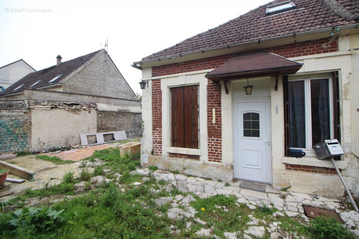 Maison à MOUY