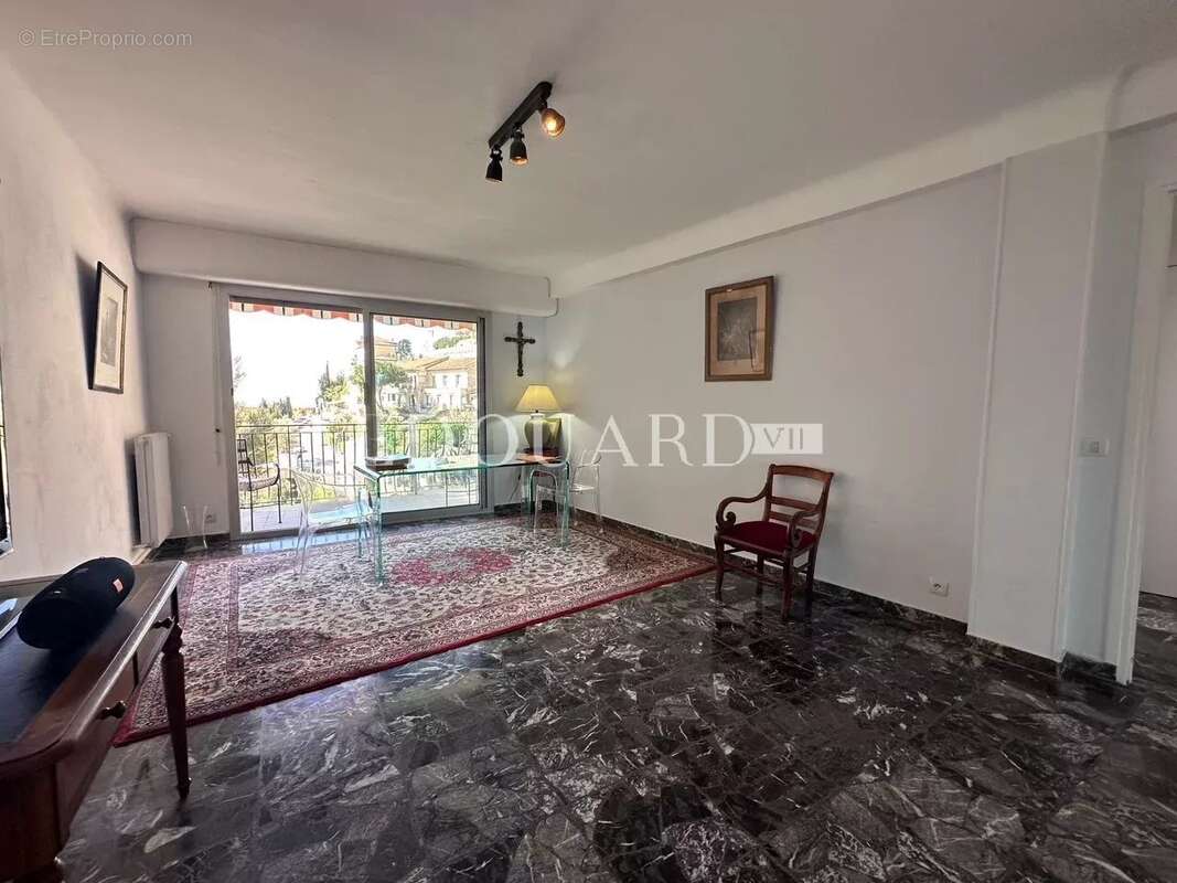 Appartement à ROQUEBRUNE-CAP-MARTIN