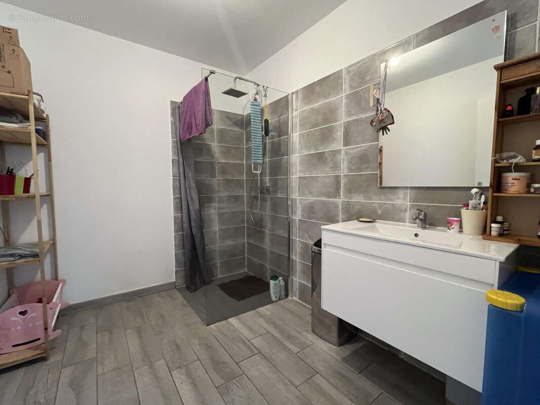 Maison à RUELLE-SUR-TOUVRE