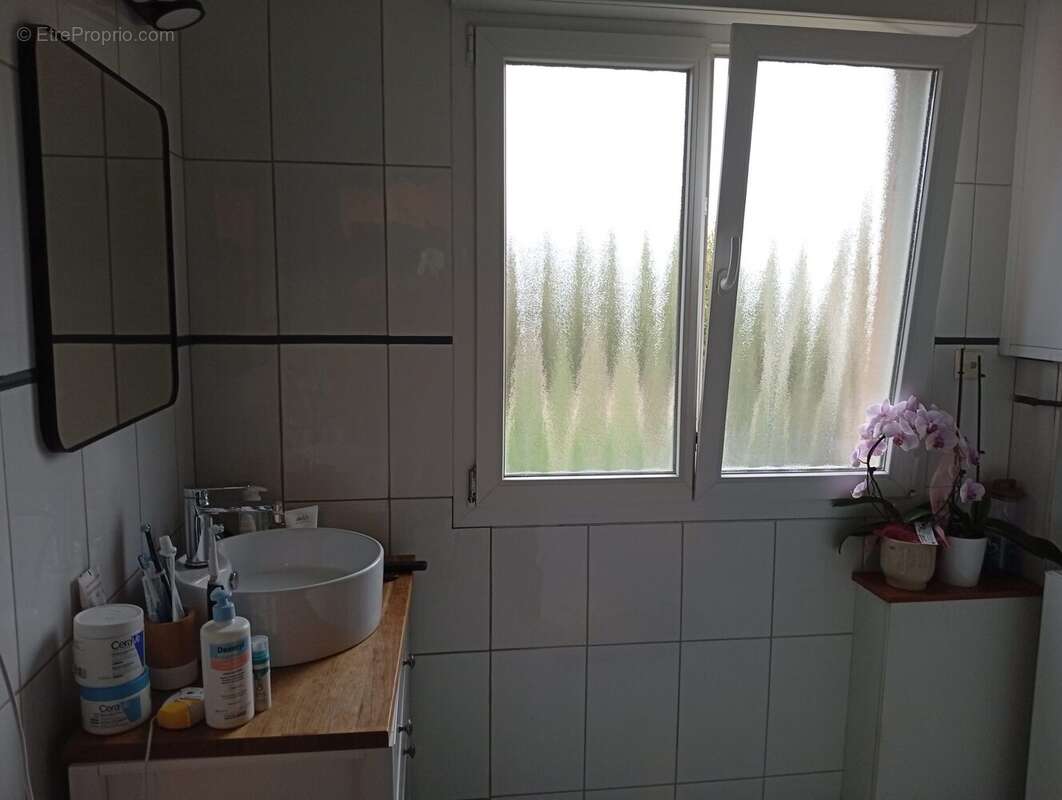 Appartement à VOUJEAUCOURT