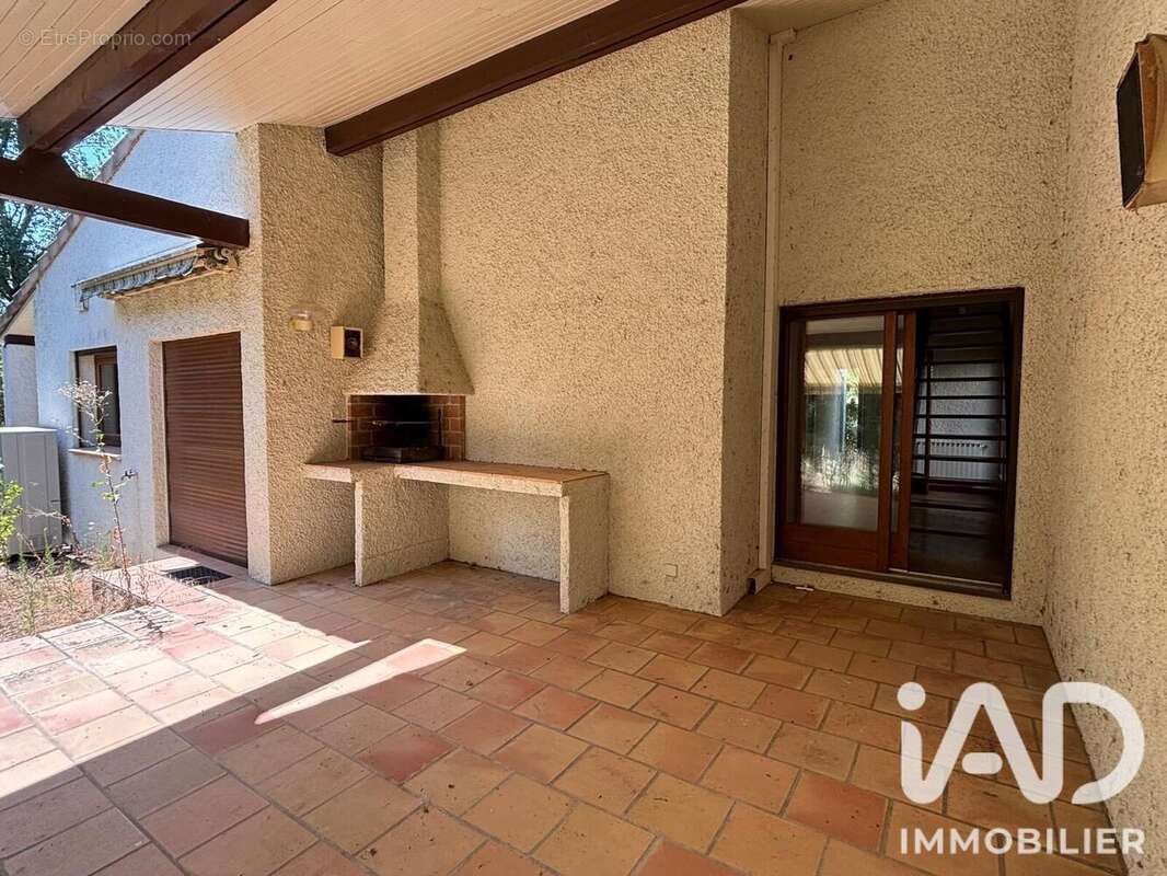 Maison 194 m² à Leguevin  - photo 3