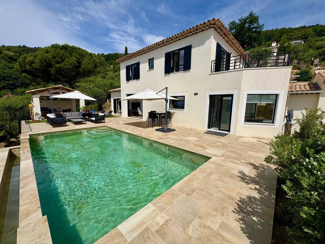 Appartement à SPERACEDES