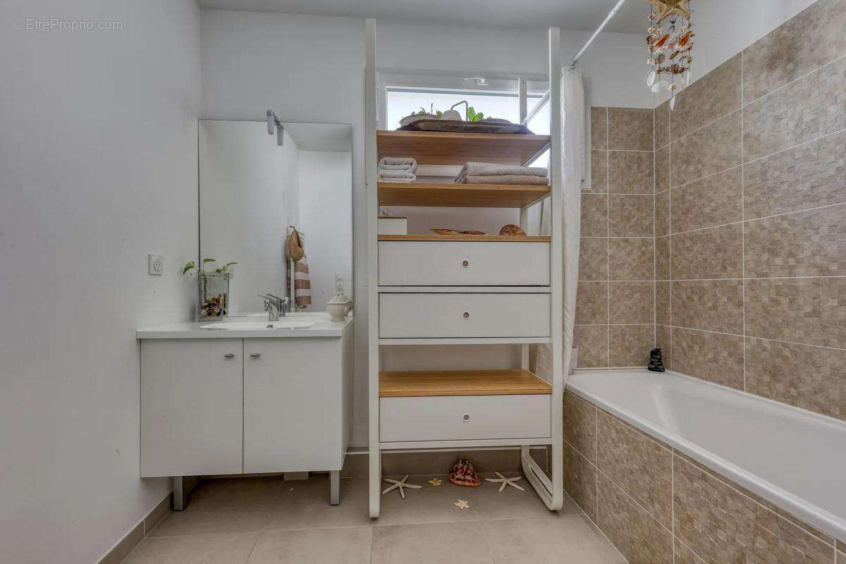 Appartement à MARSEILLE-14E