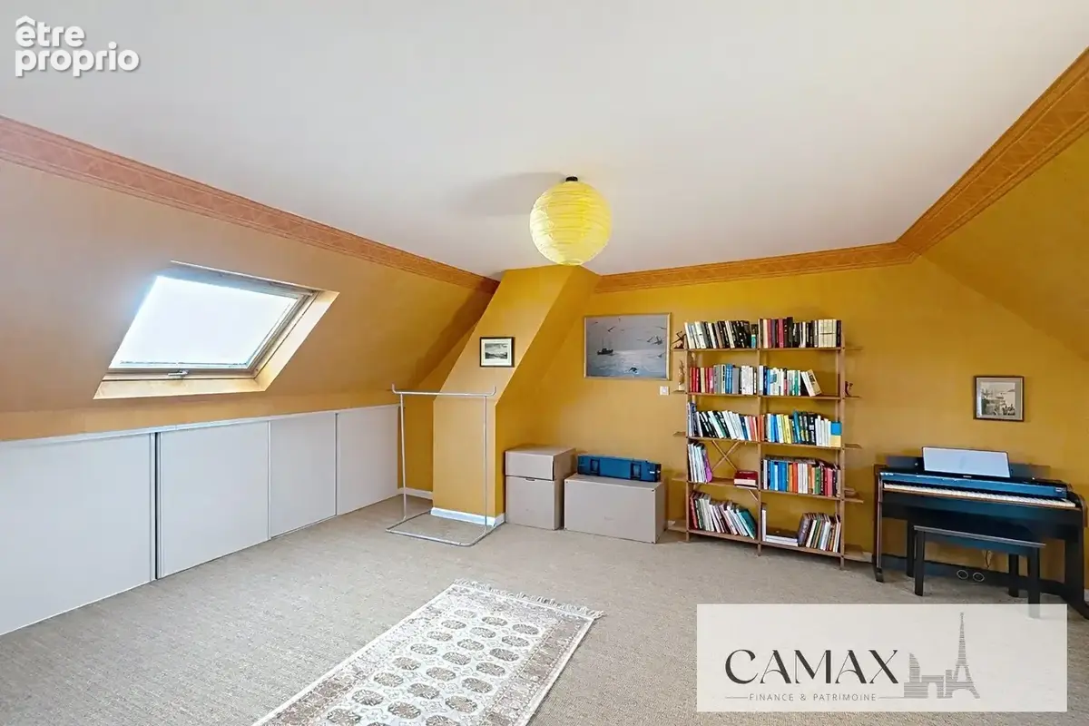 Rueil-Malmaison - Buzenval - Maison familiale, 4 chambres, jardin - 165m2 au sol hors garage. - photo 22