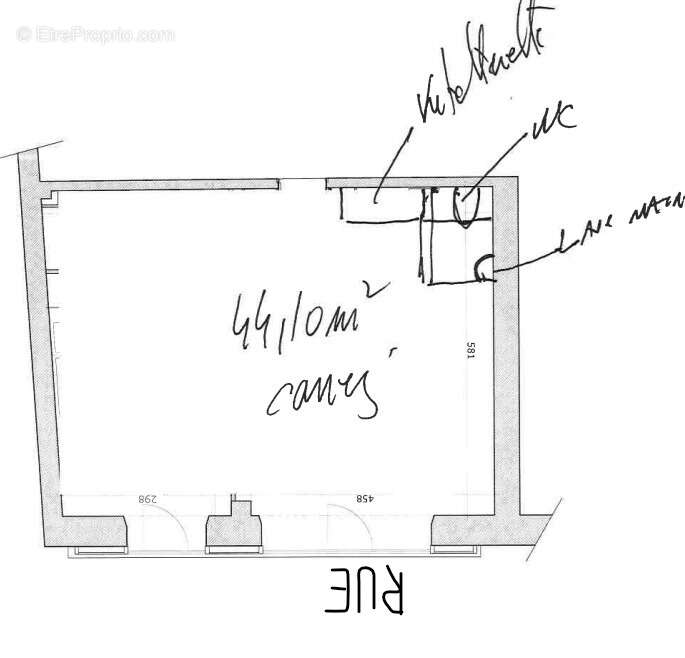 Commerce à PARIS-3E