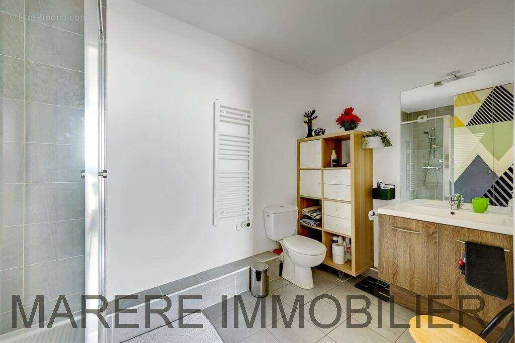 Appartement à AUBERVILLIERS
