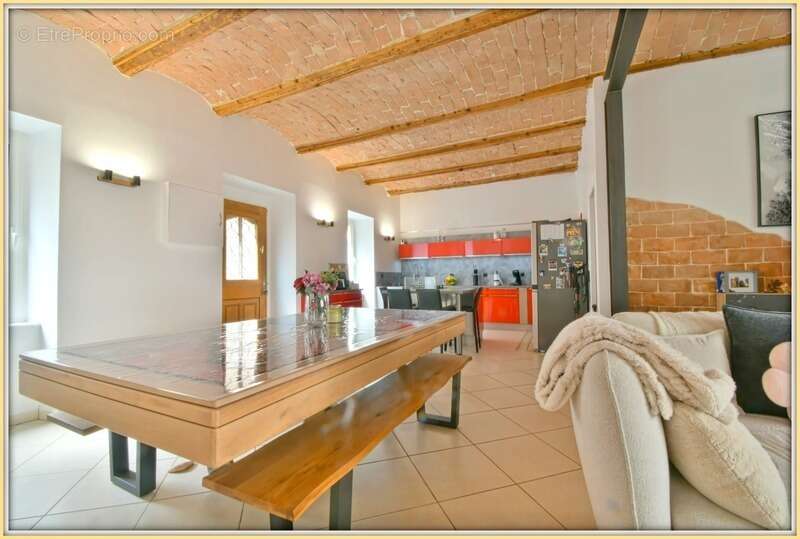 Charmante maison rénovée avec cachet de 143 m²- 5 pièces - photo 3