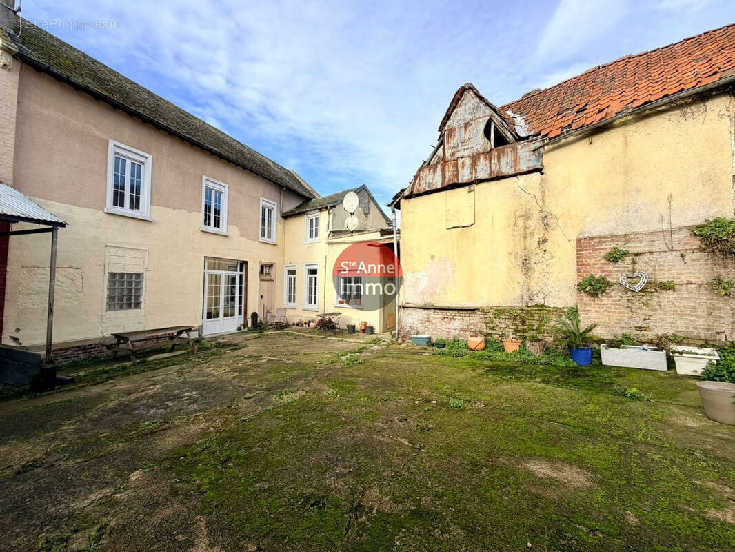 Maison à VERS-SUR-SELLES