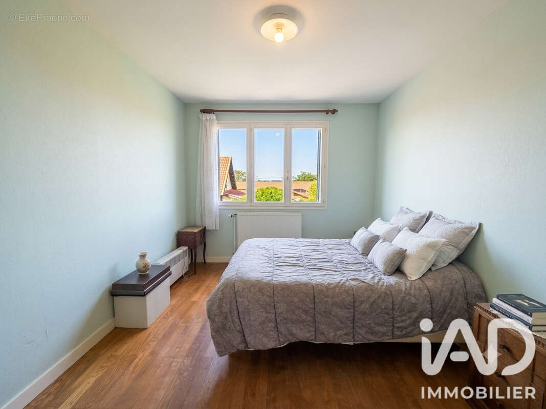Maison 141 m² à Viriat  - photo 8