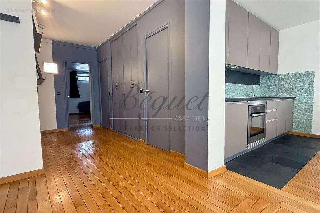 Appartement à PARIS-15E