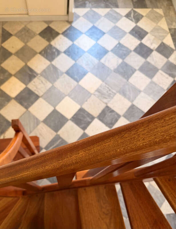 Appartement à TOURNON-SUR-RHONE