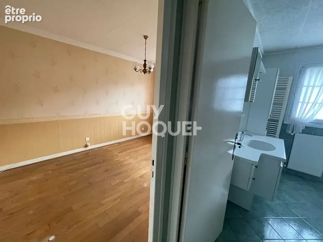 Maison 4 chambres - 385 000 - photo 11