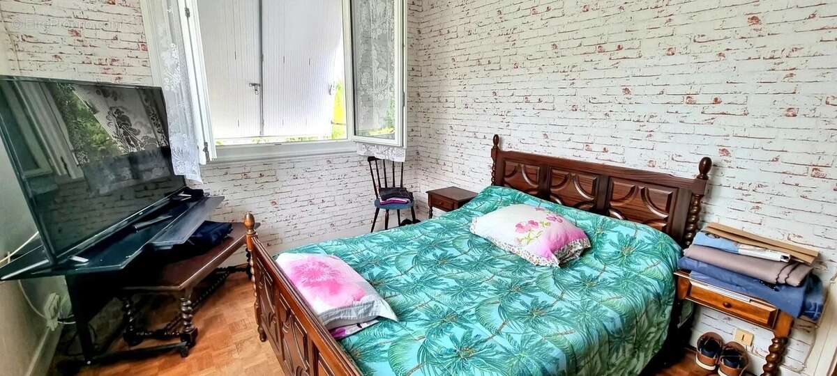 Exclusivite  : maison sur jardin louee 720 € / mois - photo 7