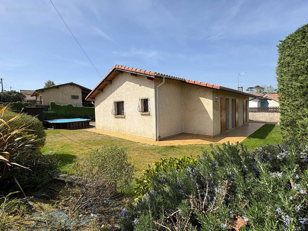 Maison à RION-DES-LANDES