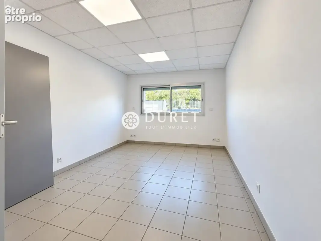 Commerce 384 m² à vendre à La Garnache (85710) - photo 6