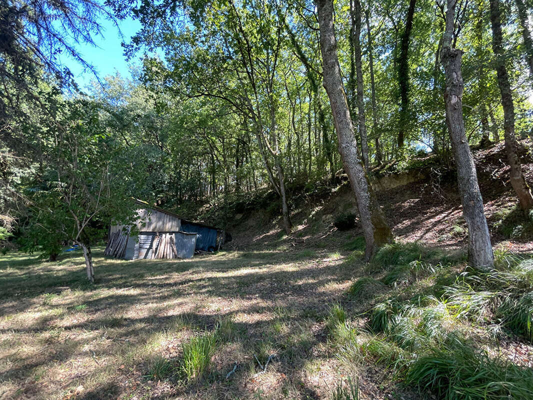 Maison à SAUVAGNAS