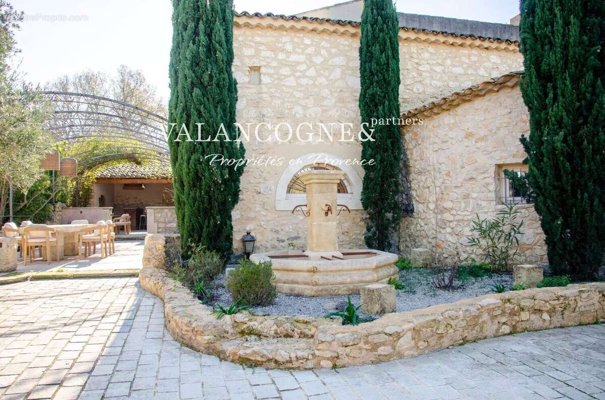 Mas du 19e Siècle à Eygalières - photo 3