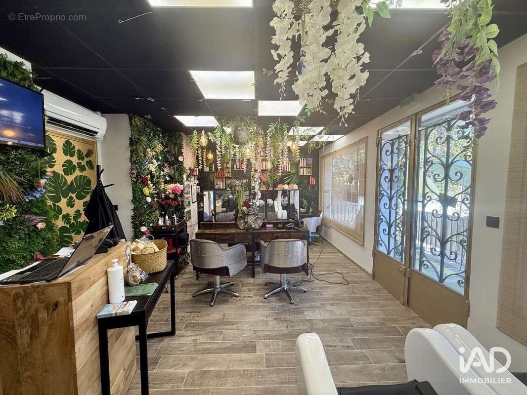 Photo 2 - Commerce à SANARY-SUR-MER