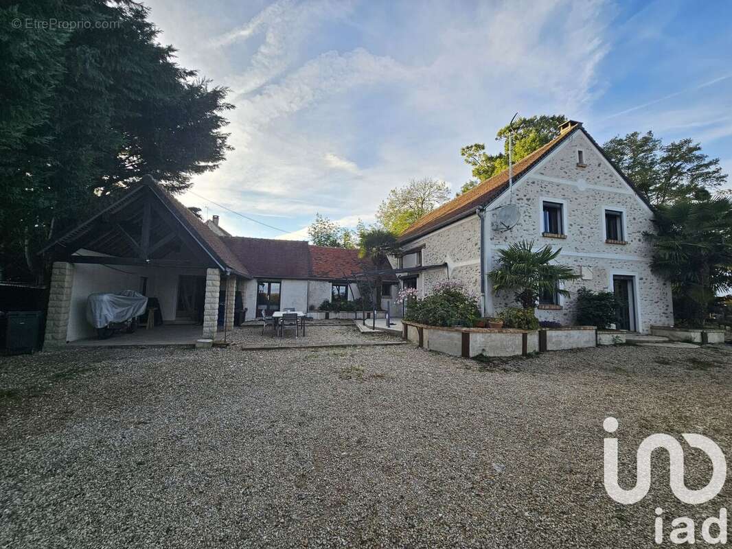 Photo 2 - Maison à SAINT-REMY-LA-VANNE