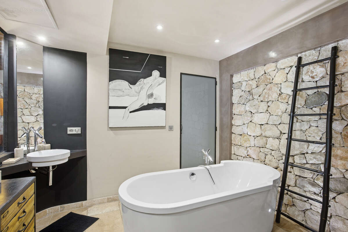 Maison à LA COLLE-SUR-LOUP