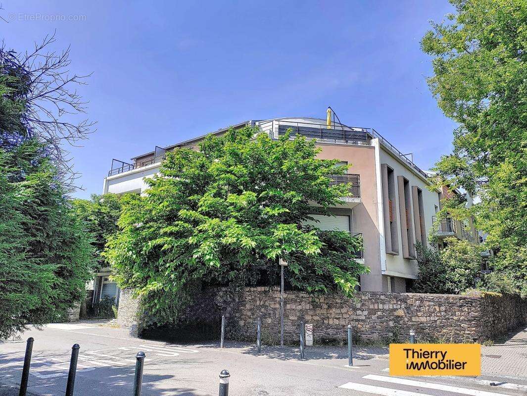 T3 spacieux avec balcon - bout des pavés - photo 13