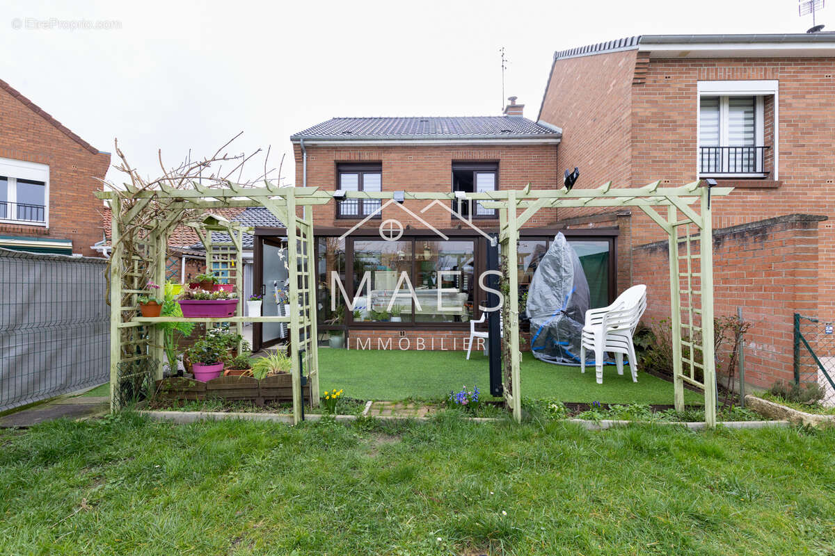 Maison à WAMBRECHIES