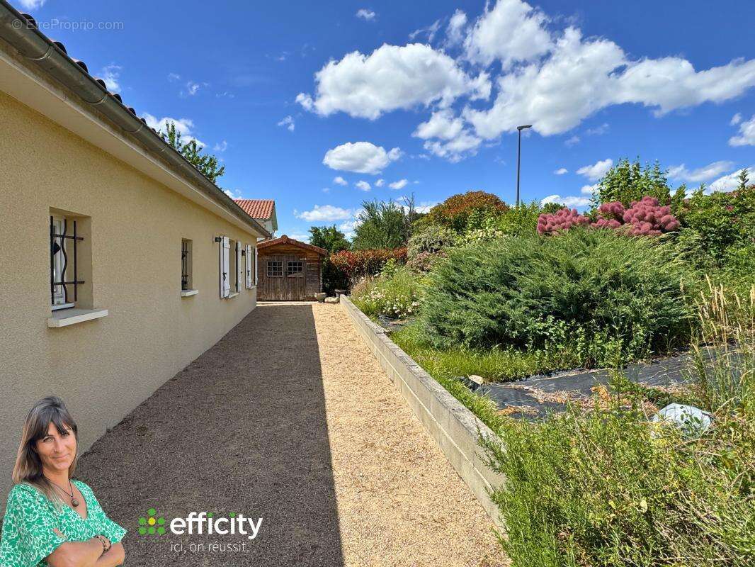 Maison 91 m² à Pouilly-Les-Feurs  - photo 14