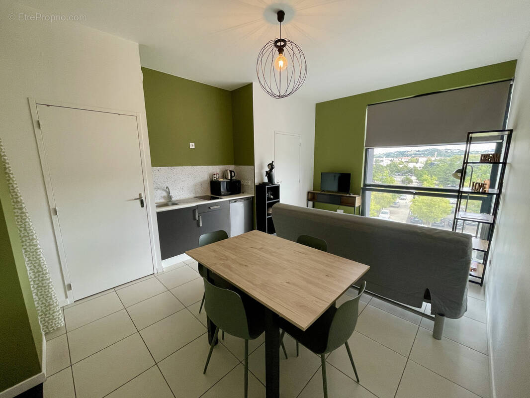 Appartement à SAINT-ETIENNE