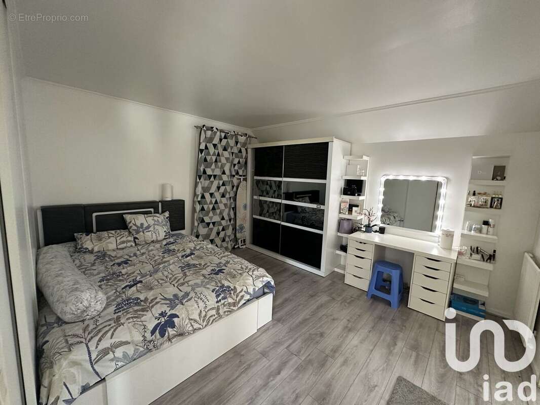 Photo 8 - Maison à SAVIGNY-LE-TEMPLE