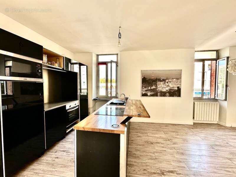 Appartement à MARSEILLE-10E