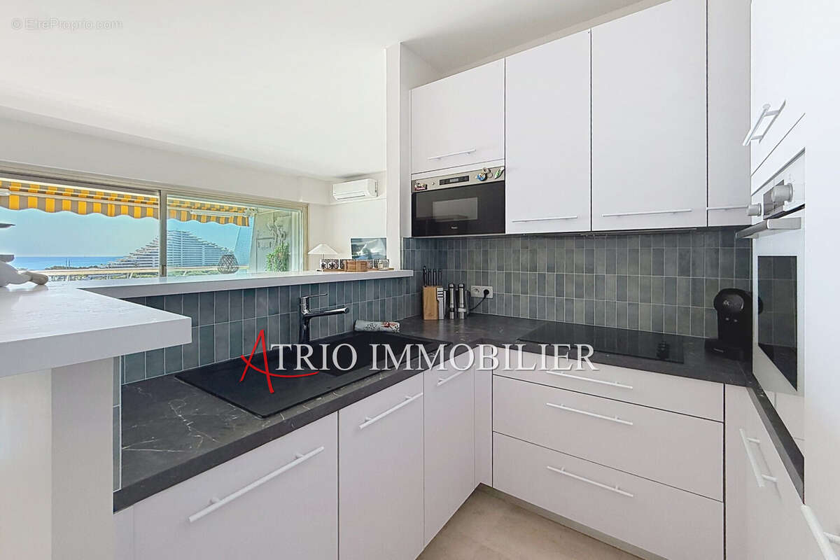 Appartement à VILLENEUVE-LOUBET