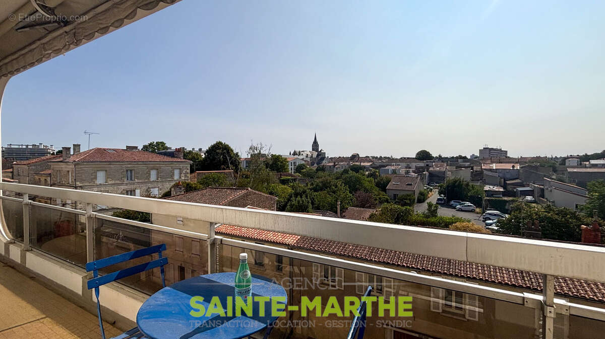 Niort centre. Bel appartement T3 avec garage. - photo 6
