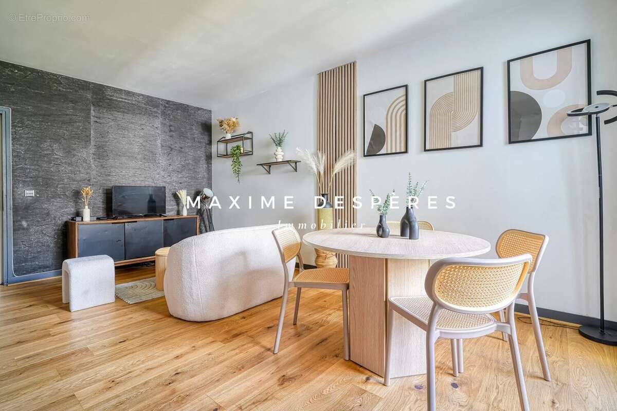 Appartement à NEUILLY-SUR-SEINE