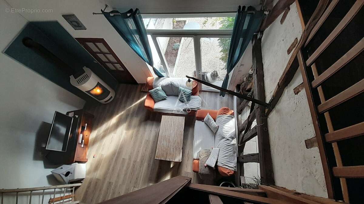 Maison à COURVILLE-SUR-EURE