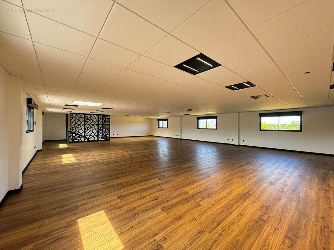 Plateau neuf de bureaux 228 m² - betheny - photo 6