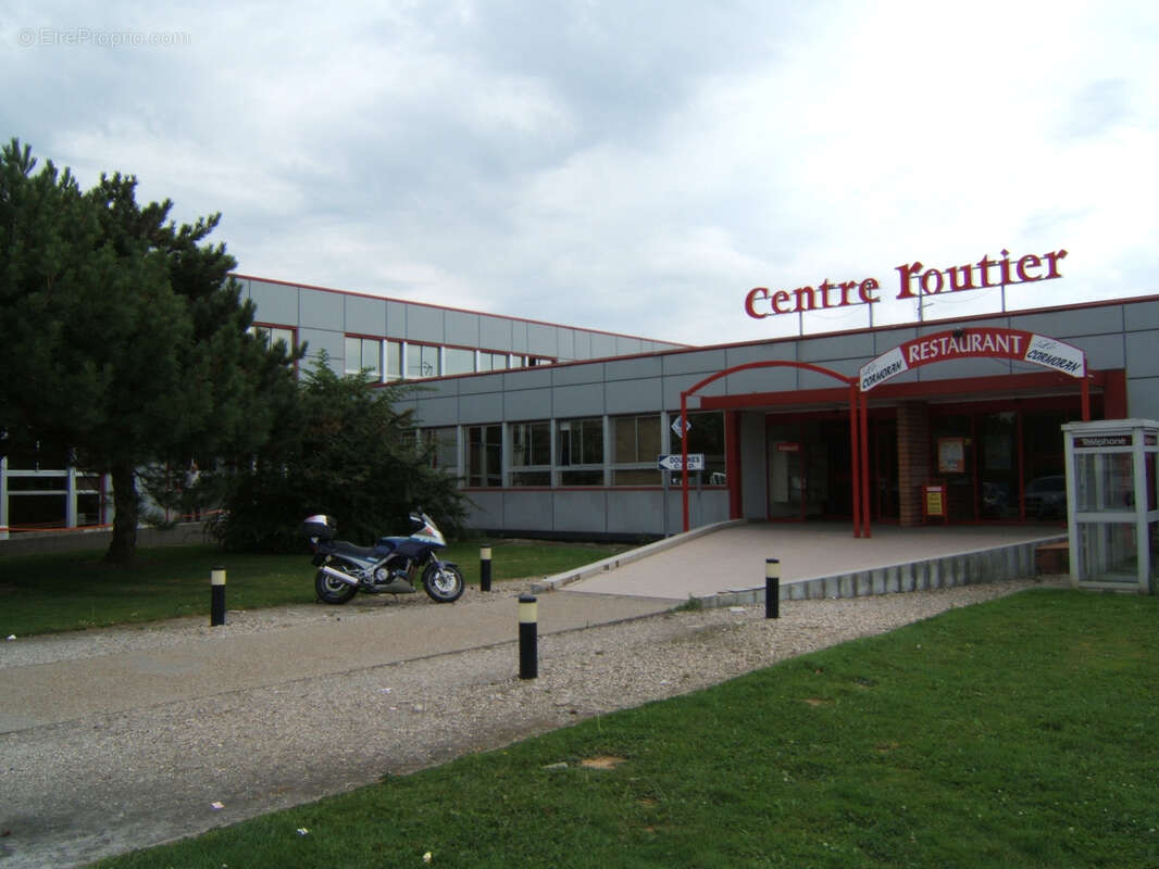 Commerce à GONFREVILLE-L&#039;ORCHER