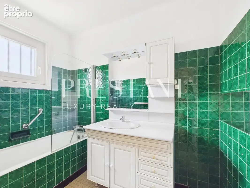 Maison à rénover  3 chambres  Jardin  Quartier calme - photo 8