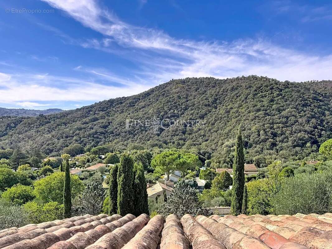 Maison à AURIBEAU-SUR-SIAGNE