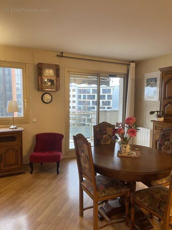 Appartement à LEVALLOIS-PERRET