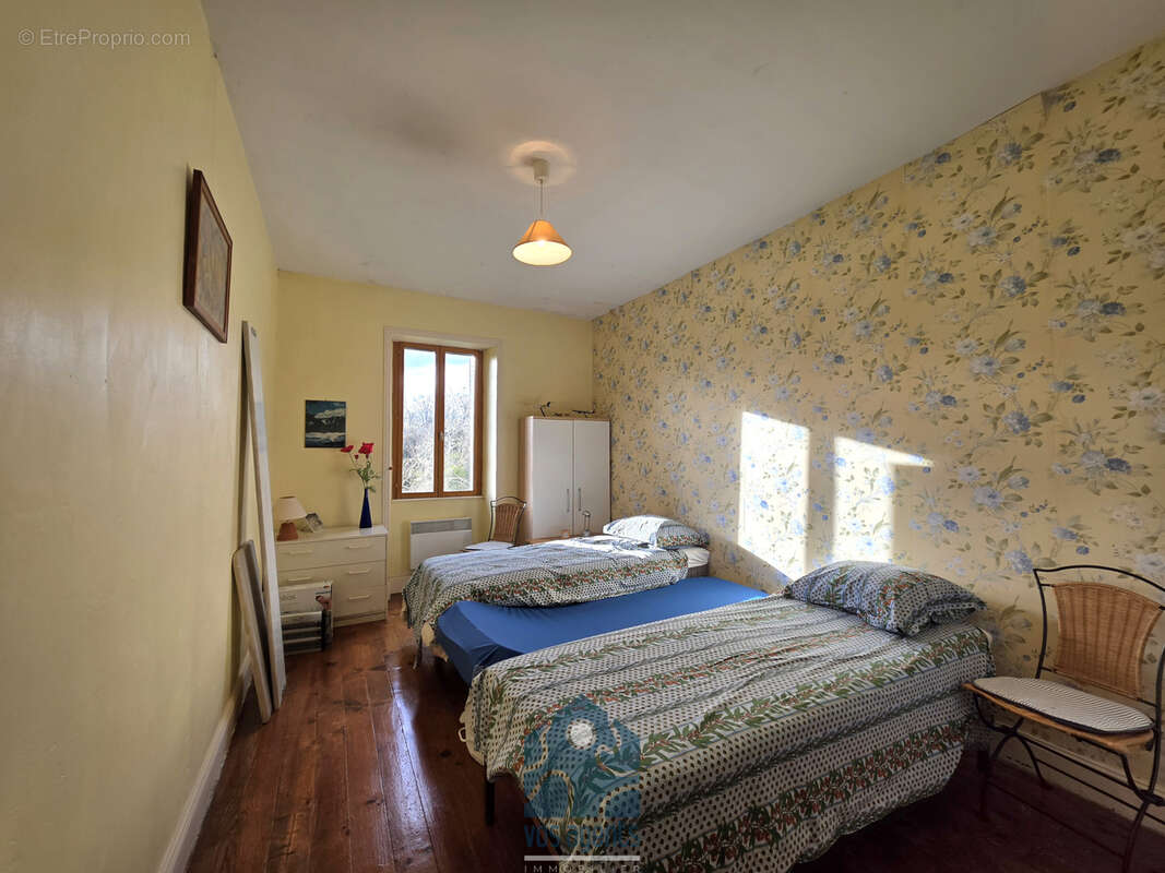Maison à SAINT-GERVAIS-D'AUVERGNE