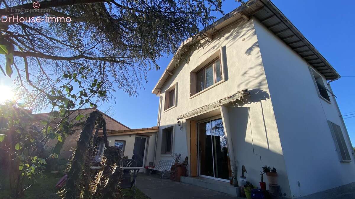 Maison à LA TOUR-DU-CRIEU