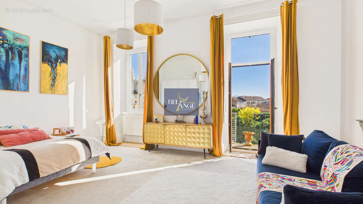 Appartement à AUBENAS