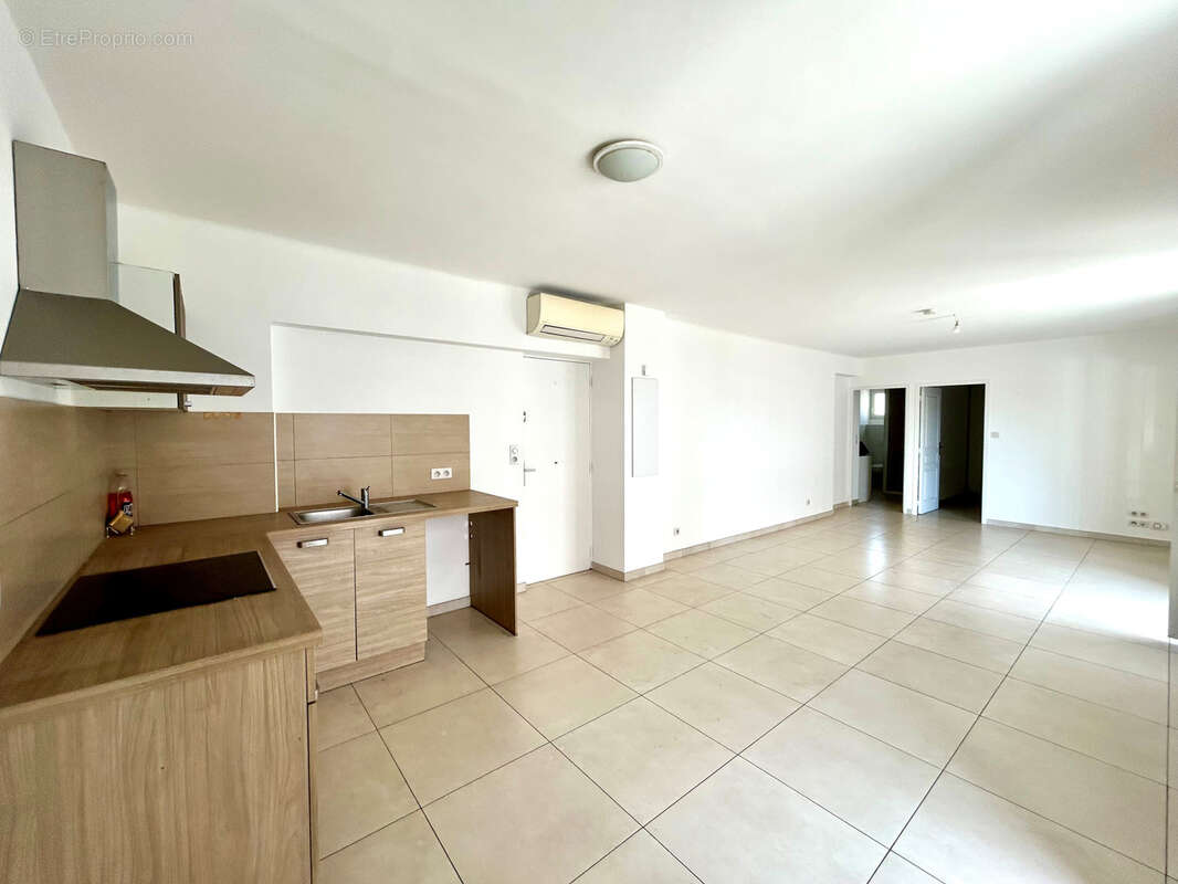 Vente en exclusivite t2 55 m2 avec grenier secteur candia - photo 6