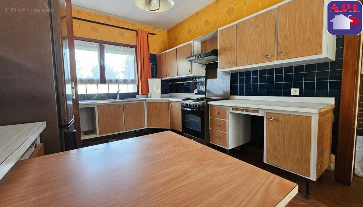Maison 159 m² à Loures-Barousse  - photo 3