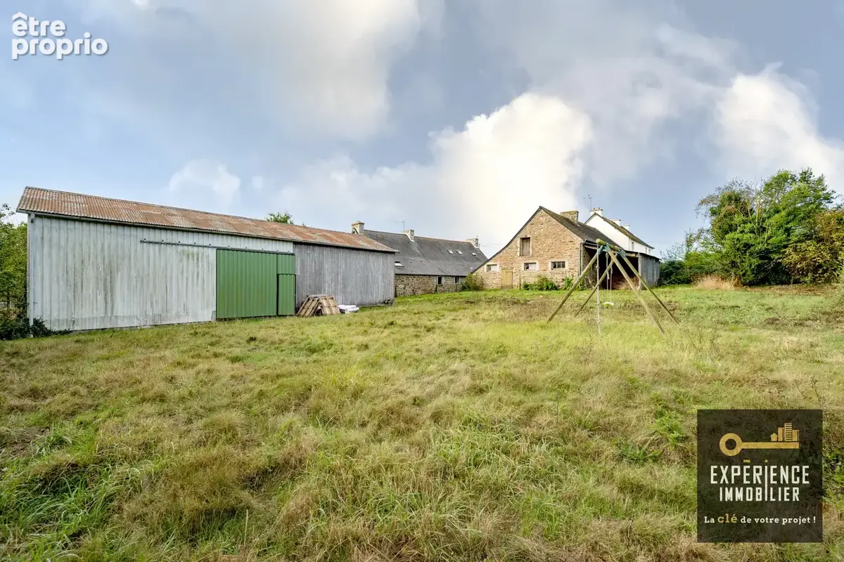 Maison en pierre avec ses dependances - photo 2